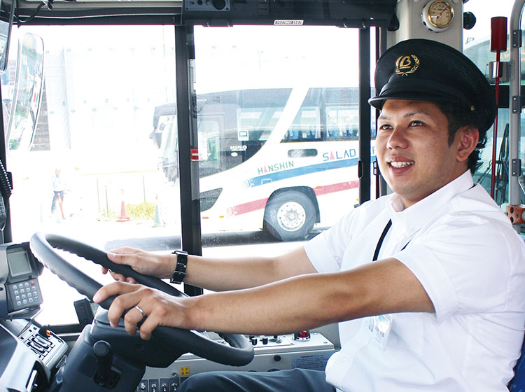 西宮浜営業所 運転士